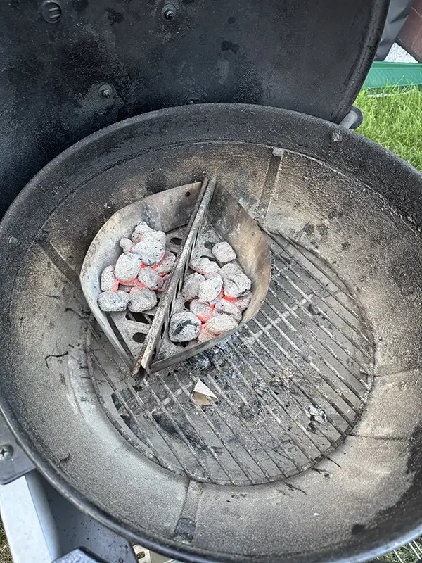 Stove Top Method with Baskets Setting up your coals for cast iron