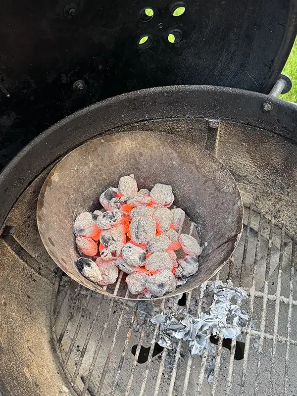 Stove Top Method using Vortex Setting up your coals for cast iron